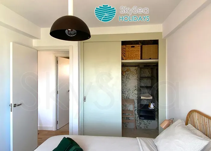 Skyseaholidays Centro Апартаменты *